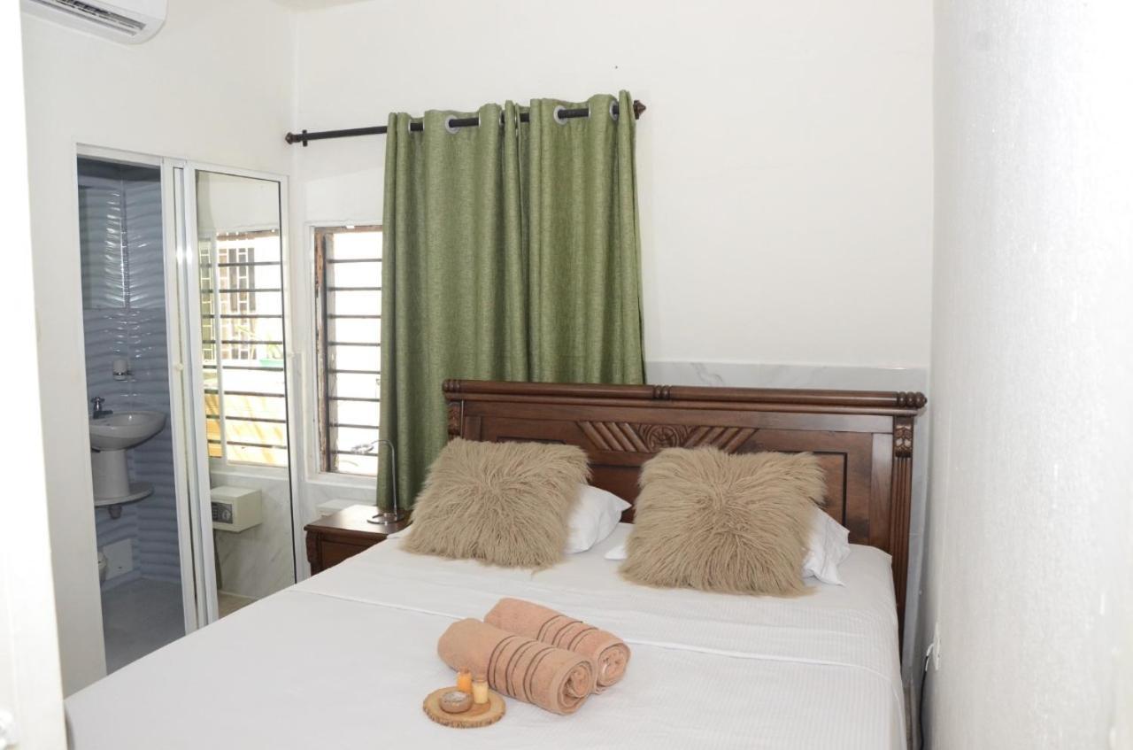 Hostal Marbella 47 Cartagena Eksteriør bilde