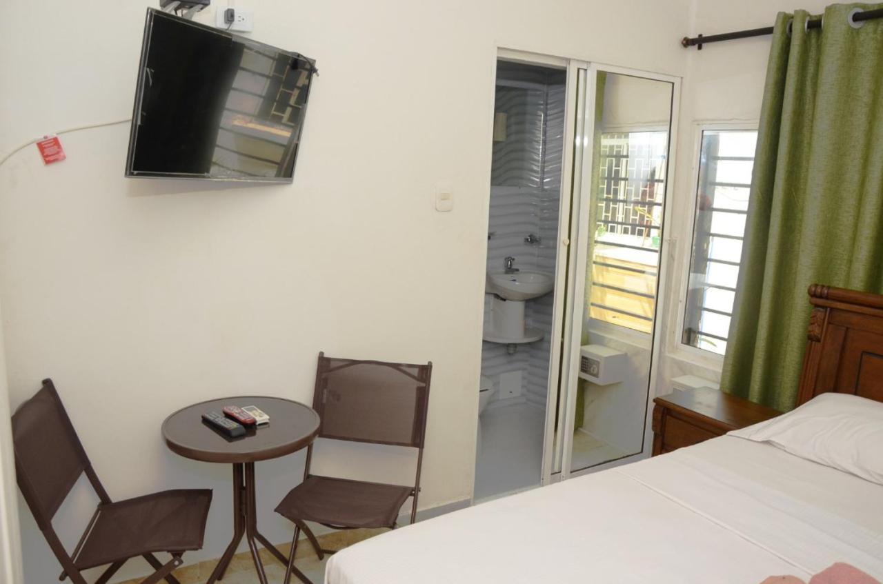 Hostal Marbella 47 Cartagena Eksteriør bilde
